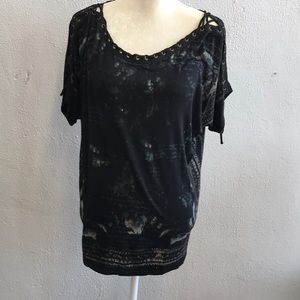 Miss Me Laced up shoulder top